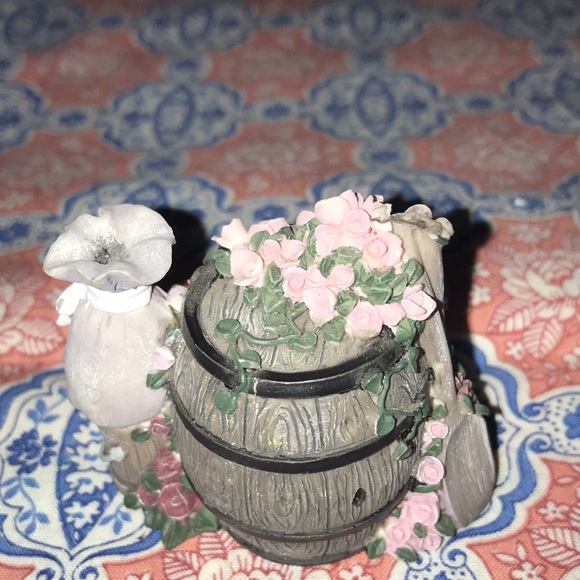 4/$10🌻🌻Ivy cove collectible try are taffy - Picture 4 of 5